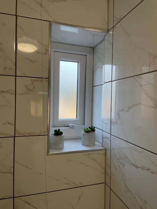 Modern 1 Bed Apartment In The City Centre Of Ντέρμπι Εξωτερικό φωτογραφία