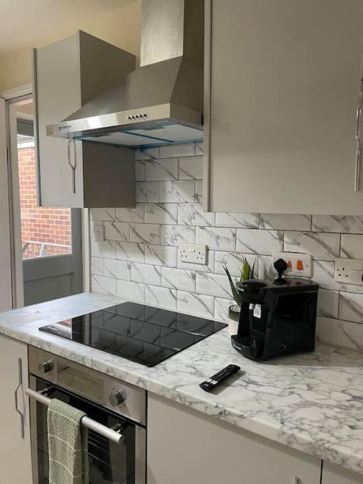 Modern 1 Bed Apartment In The City Centre Of Ντέρμπι Εξωτερικό φωτογραφία